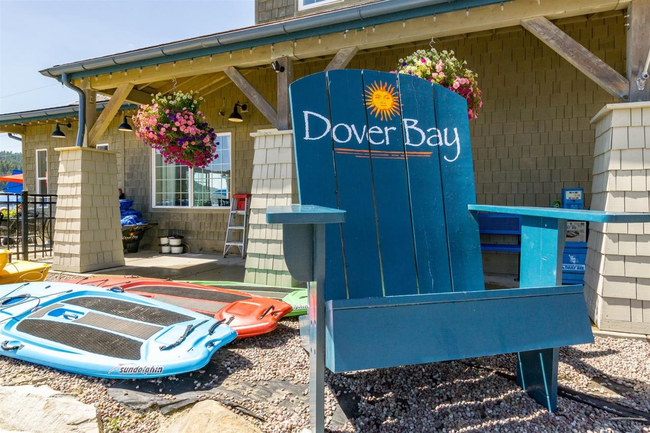 Evergreen By The Lake - thumb 16