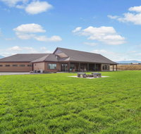Calm Waters Retreat - Tourism House