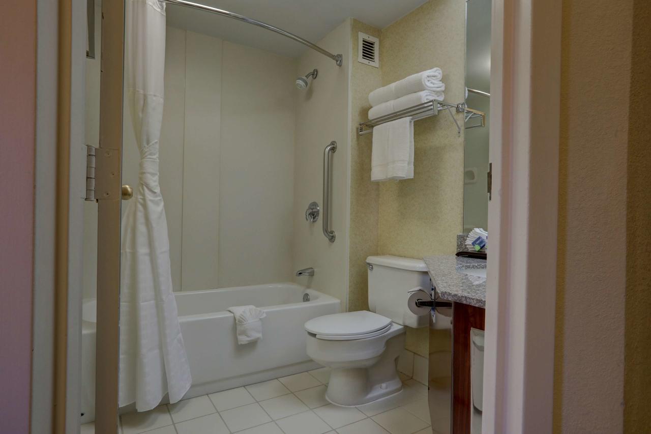 SureStay Plus Hotel By Best Western Chicago Lombard - thumb 19