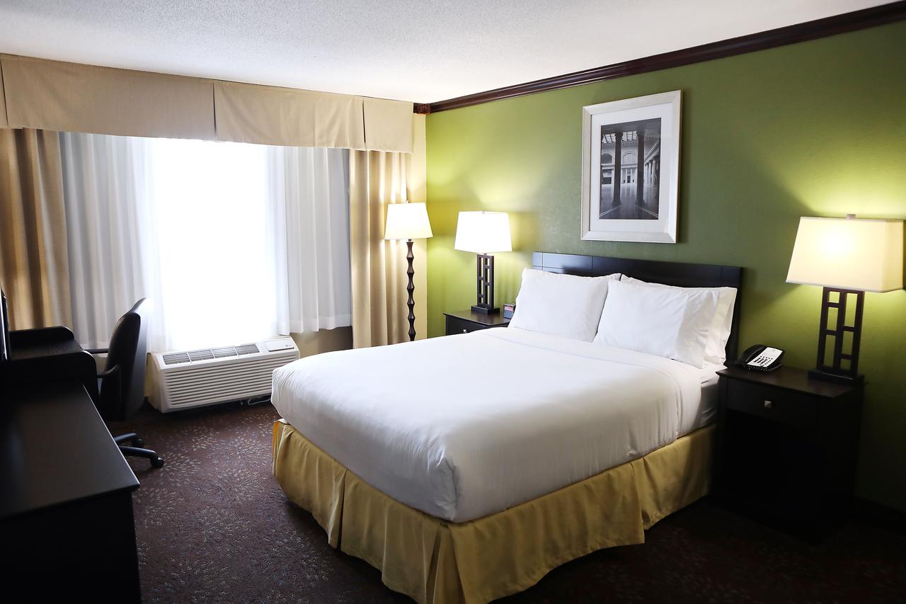 Holiday Inn Chicago/Oak Brook - thumb 32