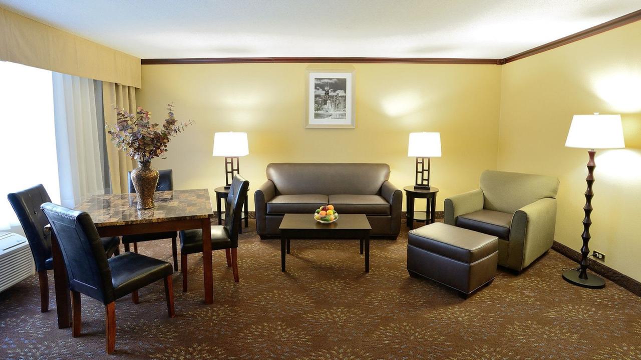 Holiday Inn Chicago/Oak Brook - thumb 5