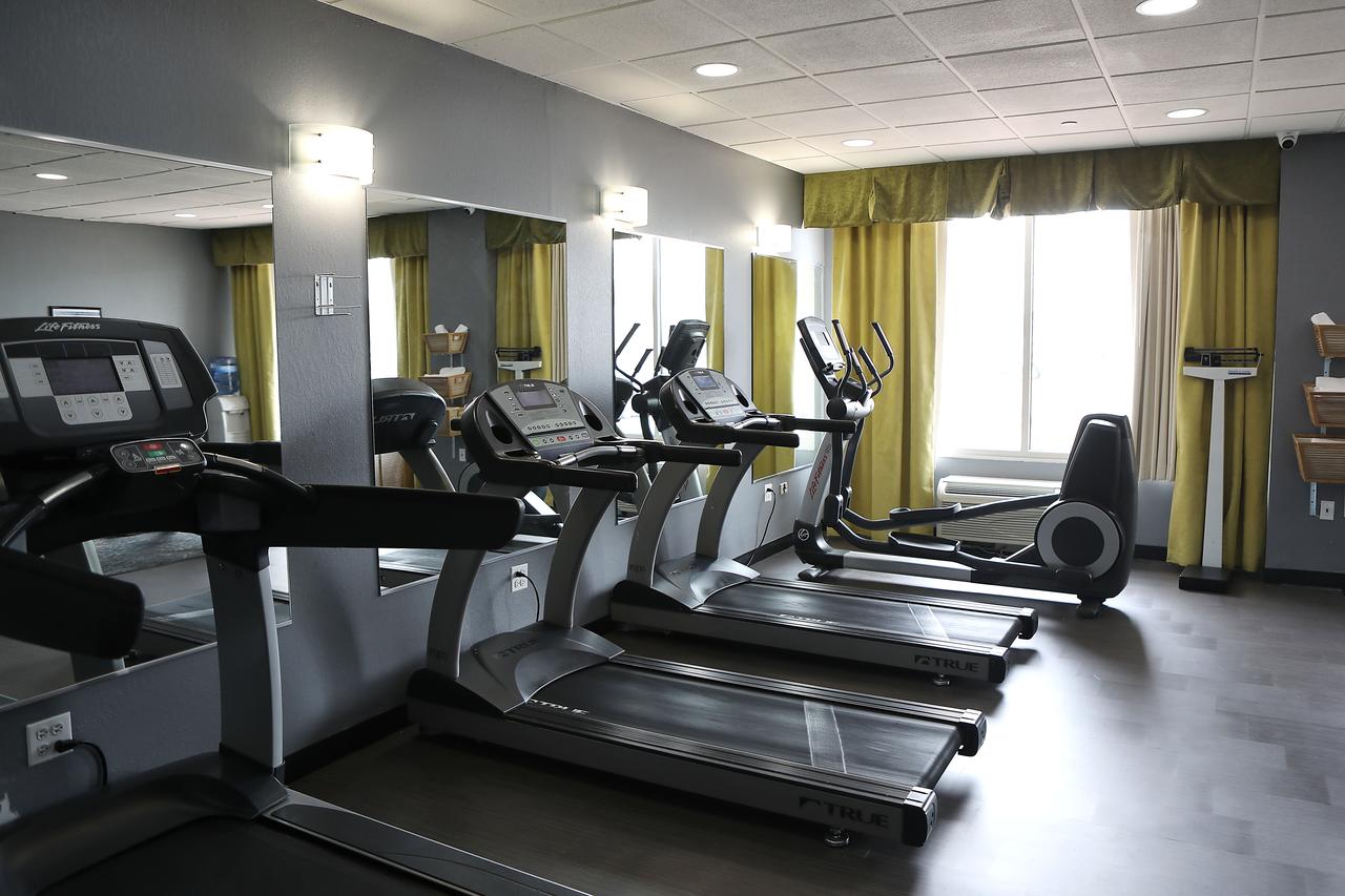 Holiday Inn Chicago/Oak Brook - thumb 35