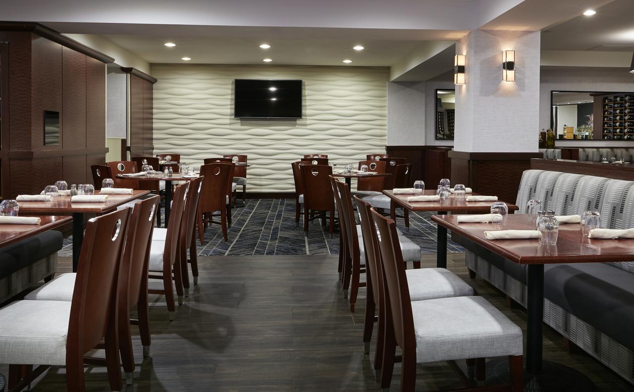 Hilton Chicago O'Hare Airport - thumb 13