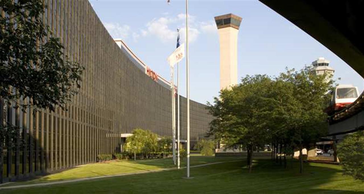 Hilton Chicago O'Hare Airport - thumb 0