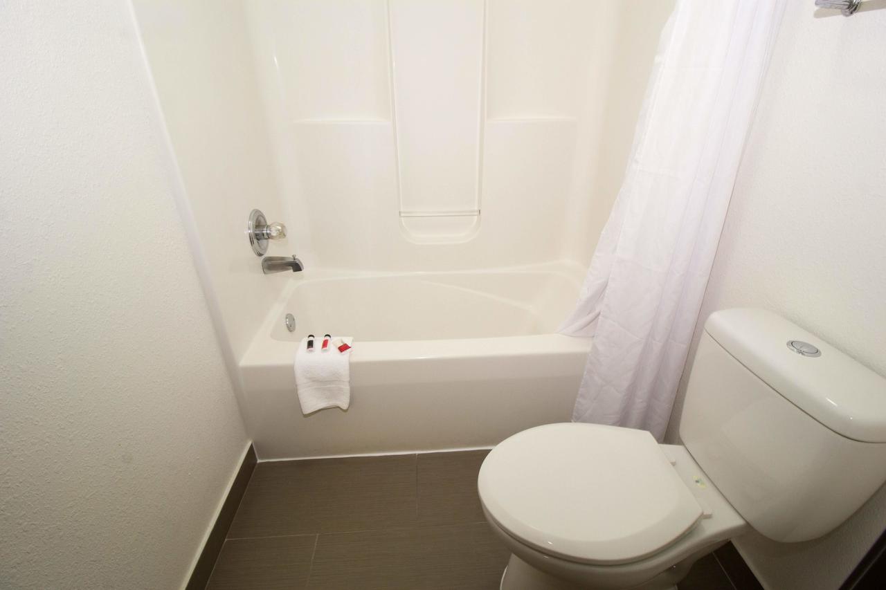 Super 8 By Wyndham Chicago O'Hare Airport - thumb 33