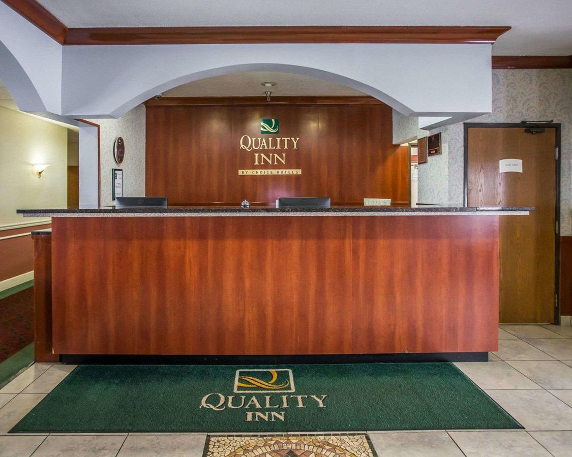 Quality Inn Peru - thumb 6