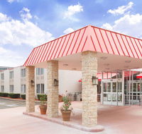 Ramada Plaza by Wyndham Chicago North Shore - Tourism House