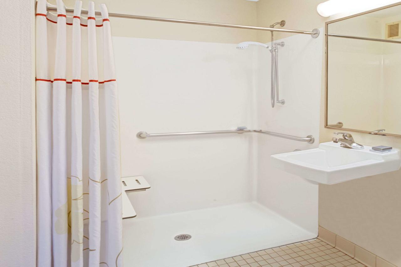 Hawthorn Suites By Wyndham - Northbrook Wheeling - thumb 21