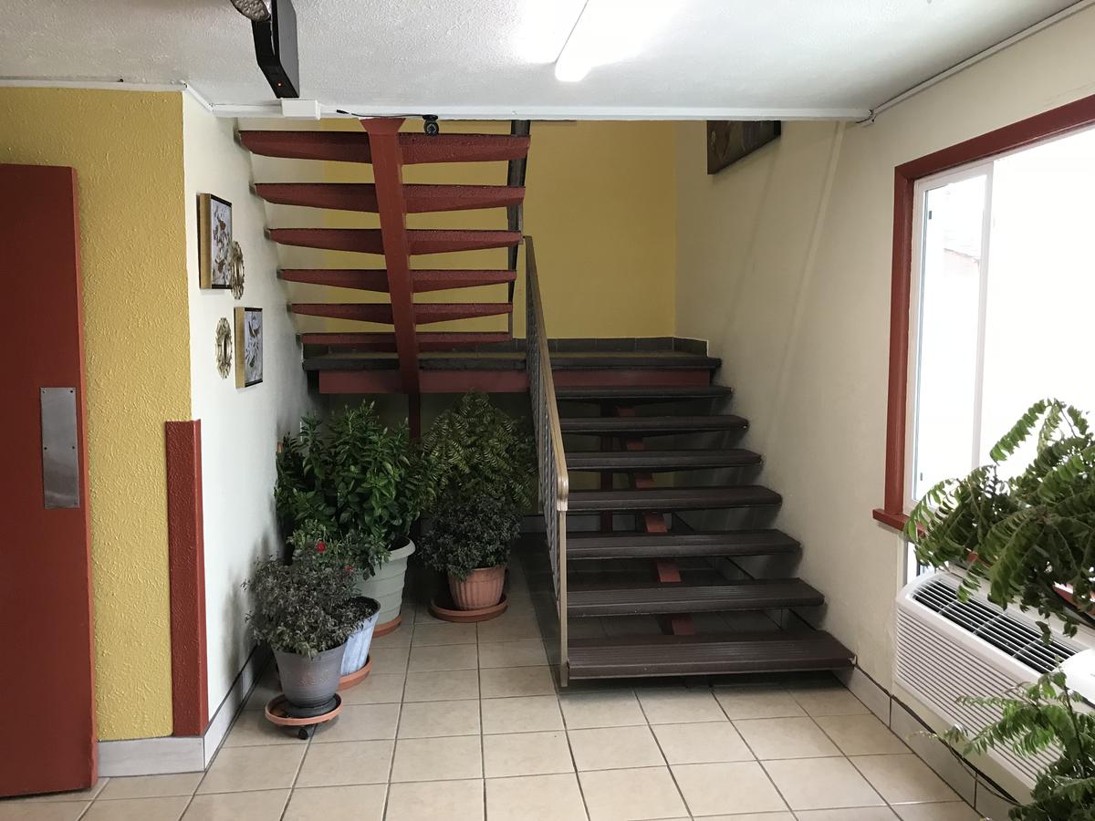 Midtown Inn - thumb 8