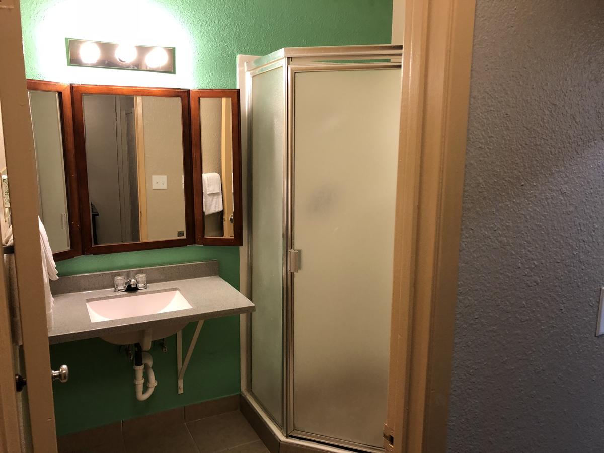 Midtown Inn - thumb 11