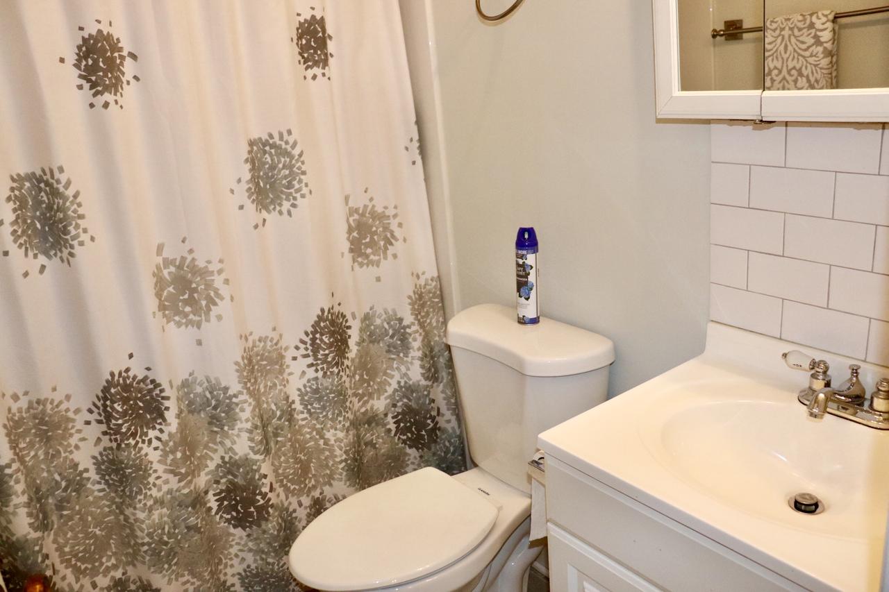 Comfy And Modern Home Within 5min Walk To Shops And Restaurants - thumb 4