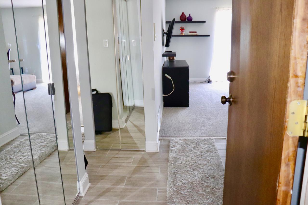 Comfy And Modern Home Within 5min Walk To Shops And Restaurants - thumb 1