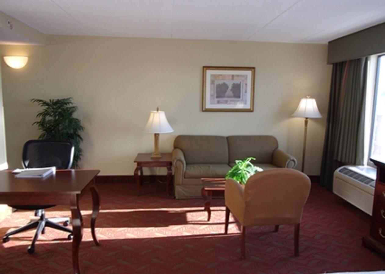 Hampton Inn & Suites Bolingbrook - thumb 10