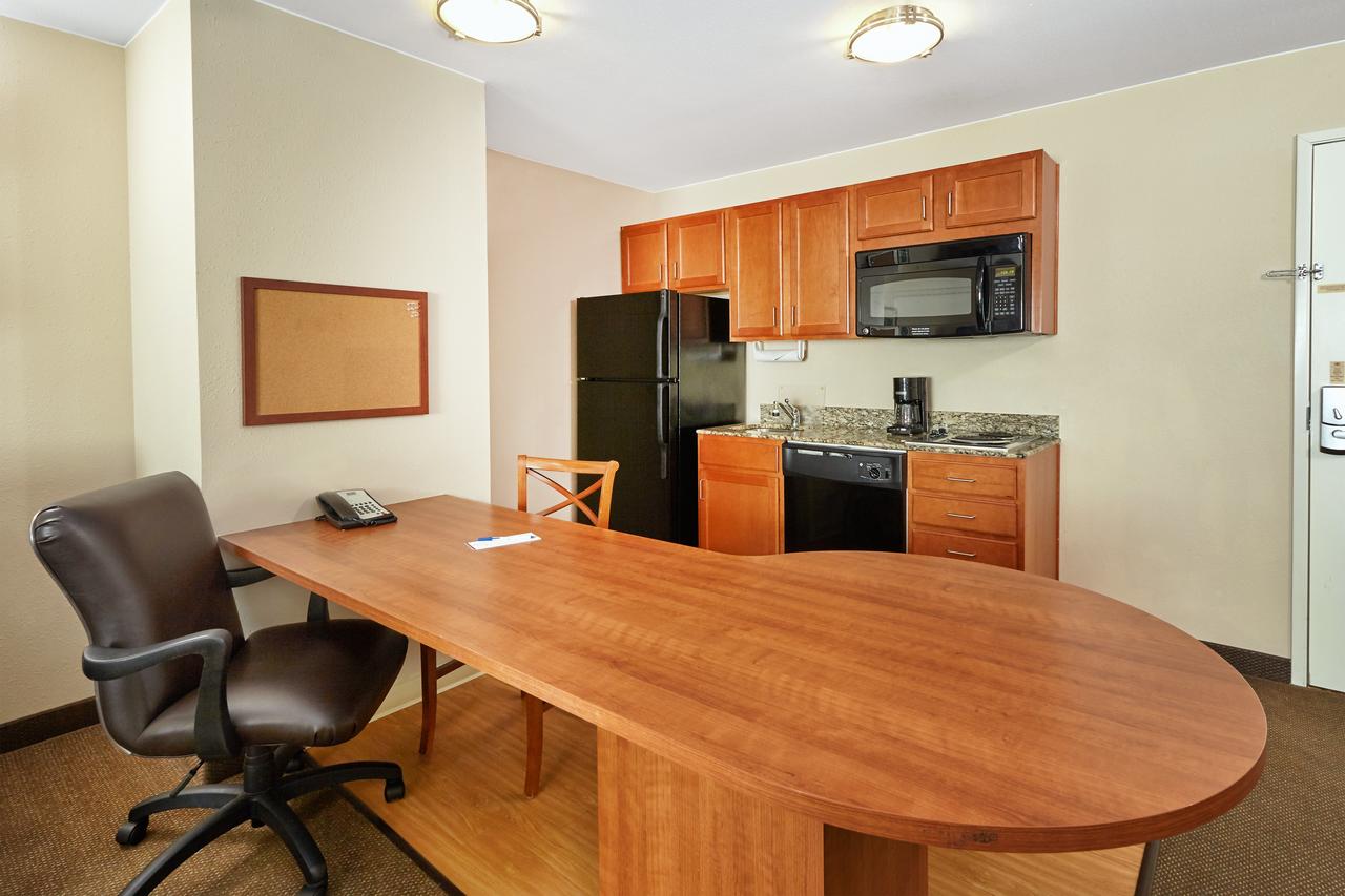 Candlewood Suites Aurora-Naperville - thumb 10