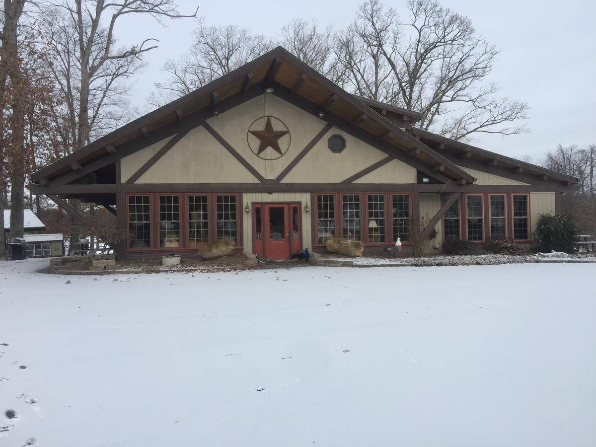 Lakeside Ranch Lodge (formally Known As Oâ€™Danielâ€™s Lodge)