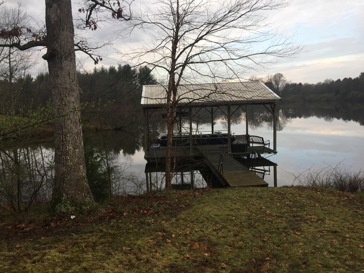 Lakeside Ranch Lodge (formally Known As Oâ€™Danielâ€™s Lodge) - thumb 3