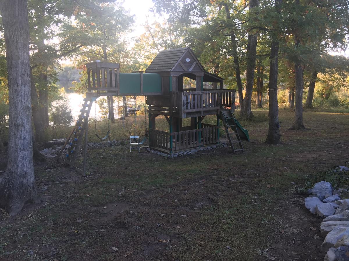 Lakeside Ranch Lodge (formally Known As Oâ€™Danielâ€™s Lodge) - thumb 15