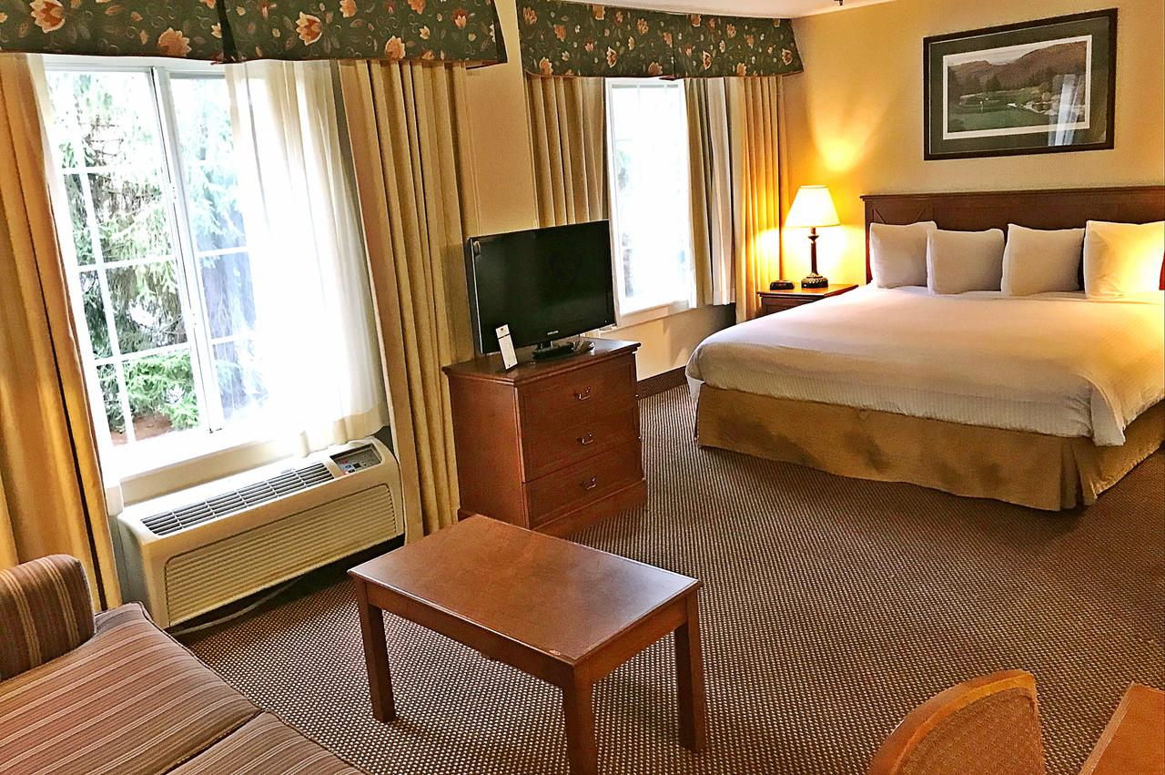 The Lotus Suites At Midlane Golf Resort - thumb 1