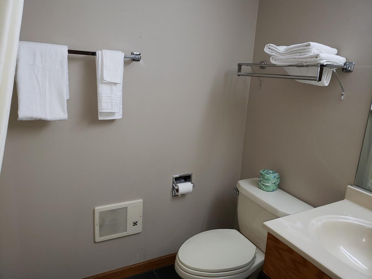 Super 8 By Wyndham Watseka - thumb 15