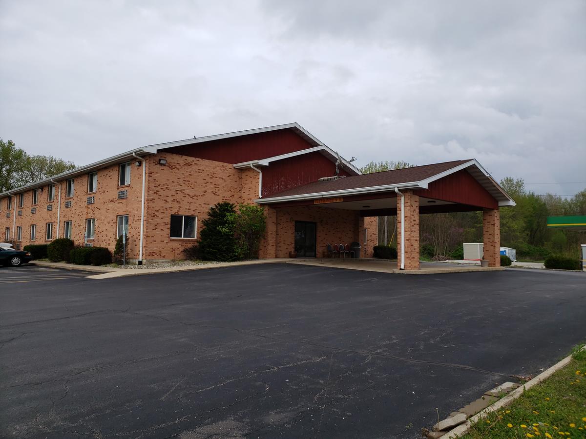 Super 8 By Wyndham Watseka - thumb 1