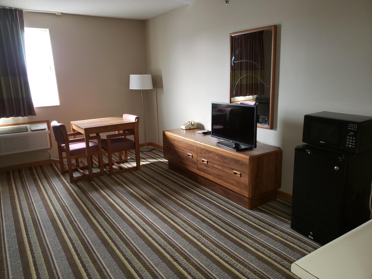 Super 8 By Wyndham Watseka - thumb 7