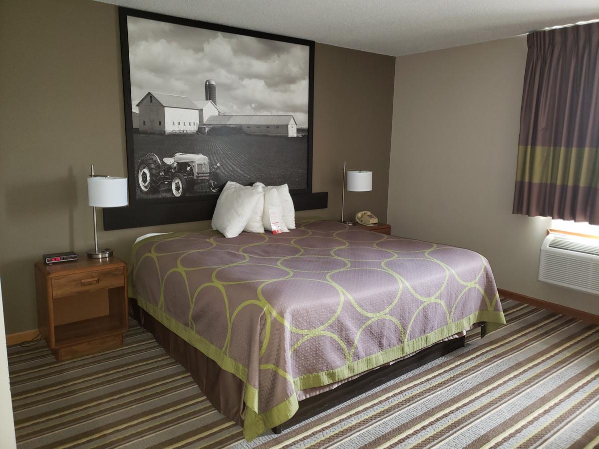 Super 8 By Wyndham Watseka - thumb 21