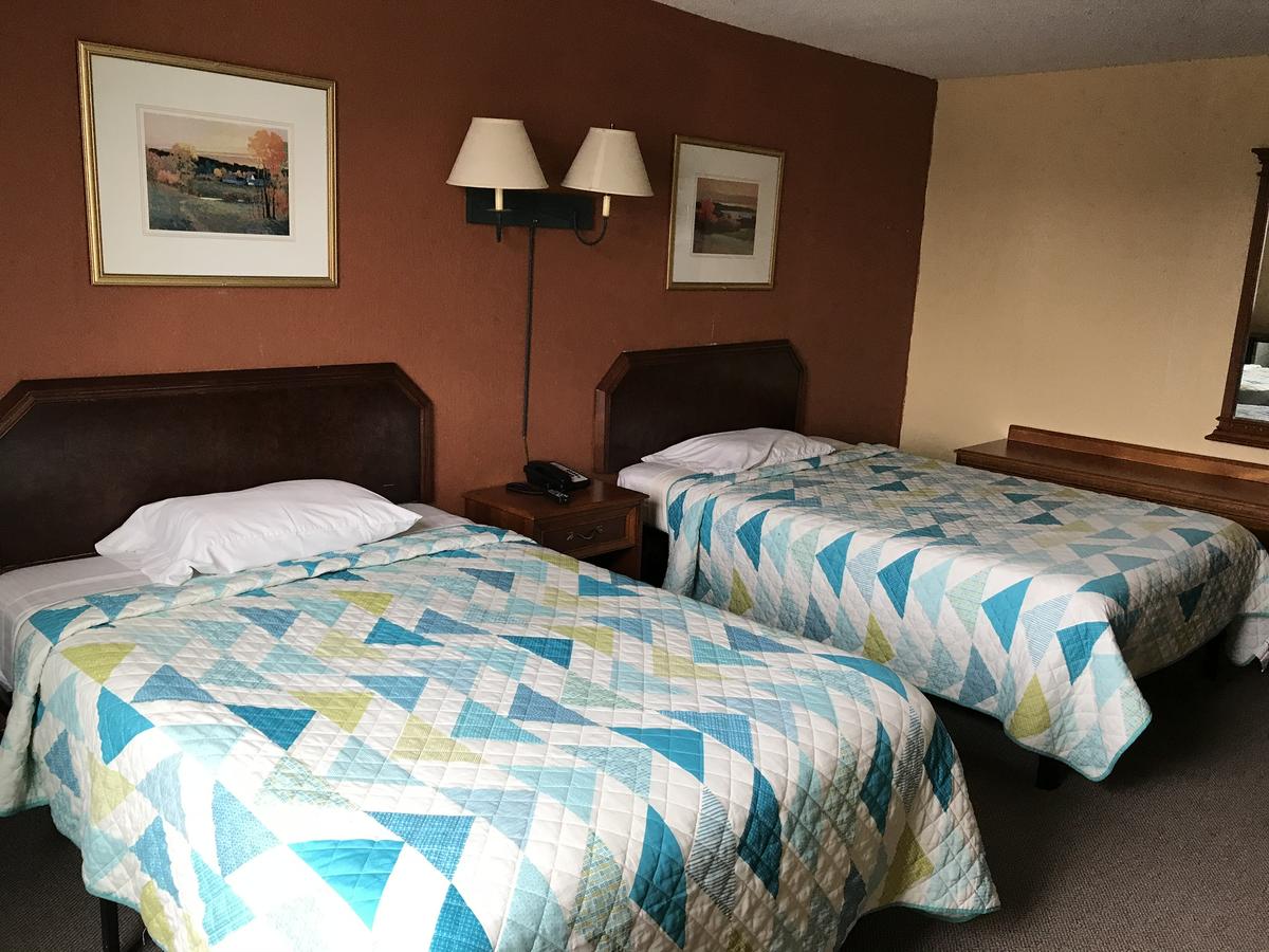 Economy Inn - thumb 2