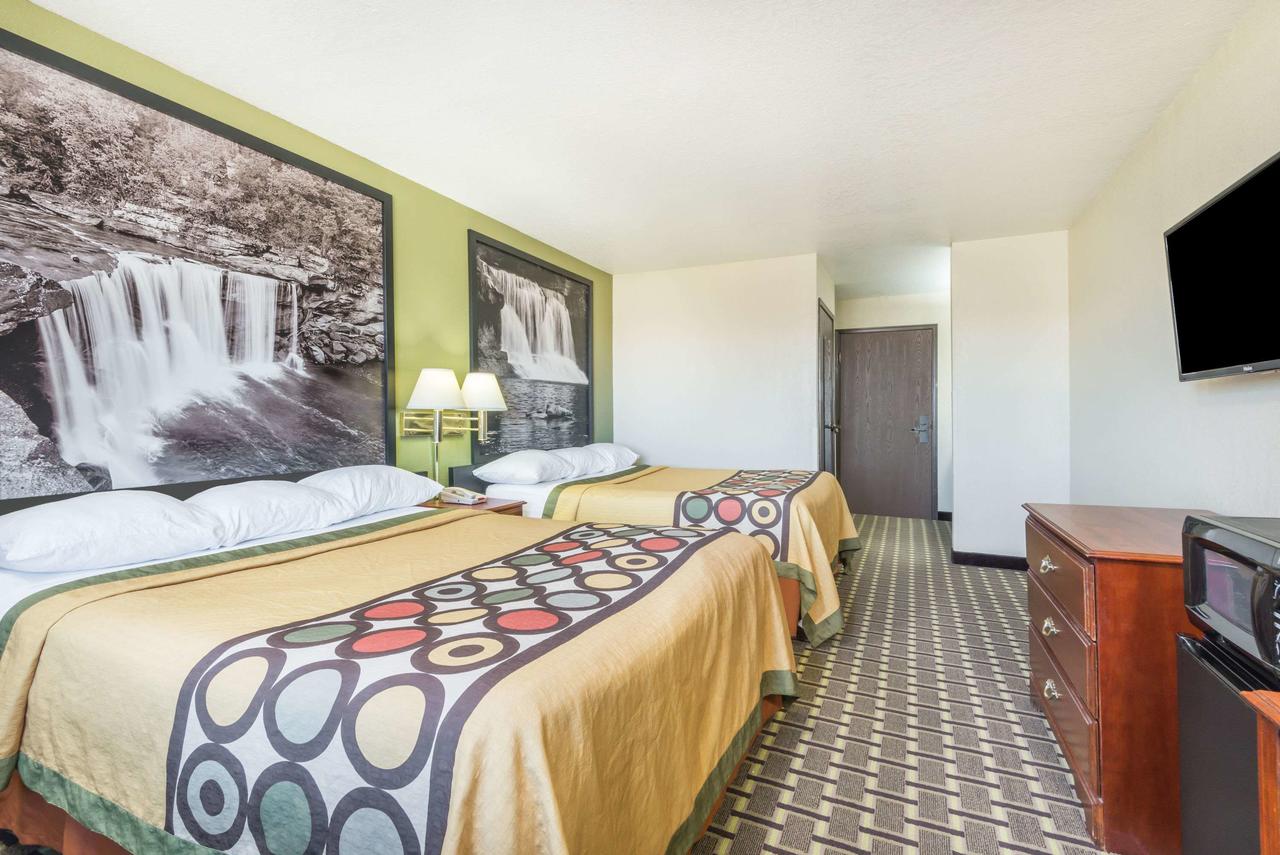 Super 8 By Wyndham Madison/Hanover Area - thumb 10