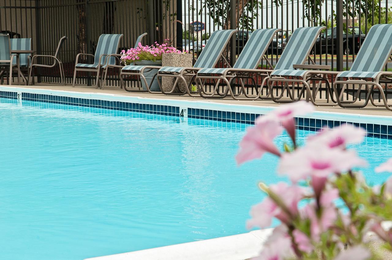 Hampton Inn Clarksville - thumb 9