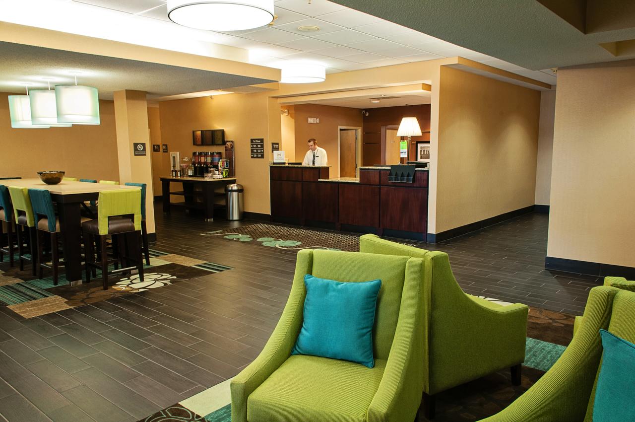 Hampton Inn Clarksville - thumb 6