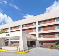 Baymont by Wyndham Davenport - Tourism House