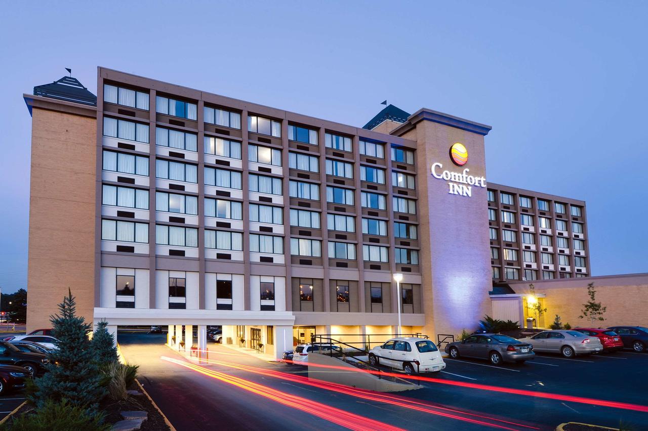 Comfort Inn & Suites Event Center - thumb 0