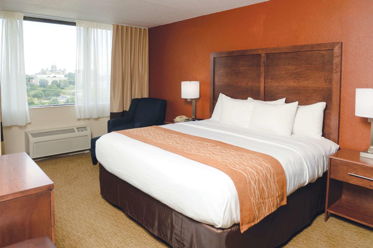 Comfort Inn & Suites Event Center - thumb 7