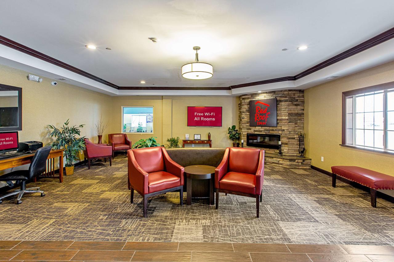 Red Roof Inn & Suites Omaha - Council Bluffs - thumb 12