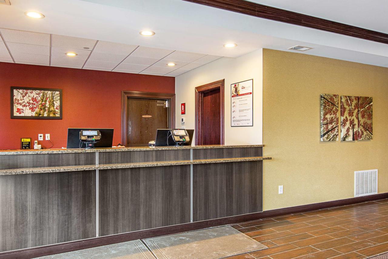 Red Roof Inn & Suites Omaha - Council Bluffs - thumb 13