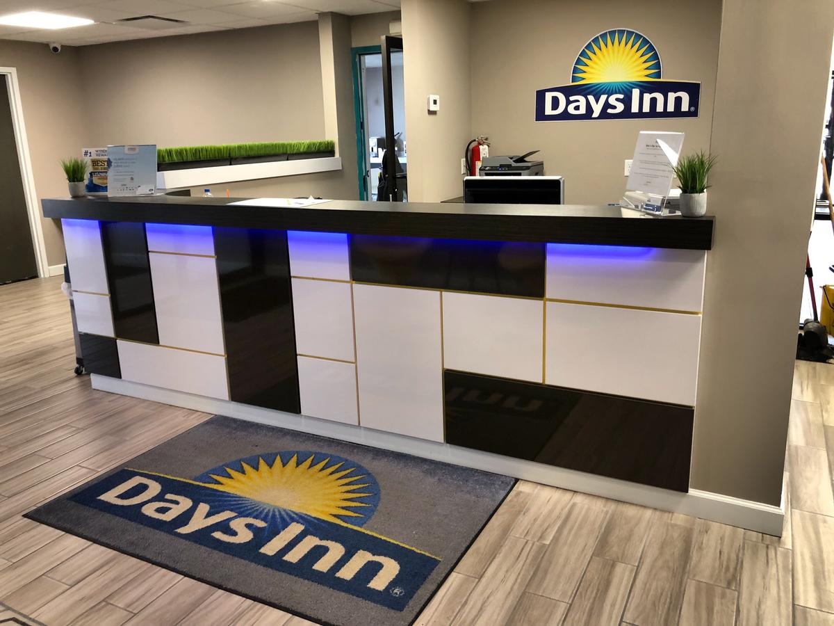 Days Inn By Wyndham Council Bluffs/9th Ave - thumb 1
