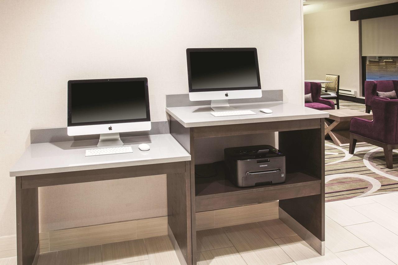 La Quinta By Wyndham Cedar Rapids - thumb 22