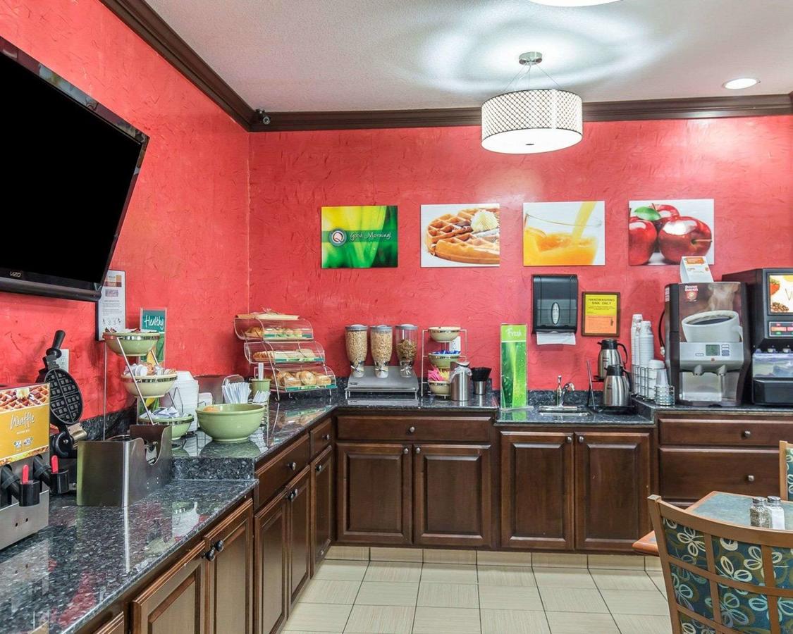 Quality Inn At Collins Road - thumb 3