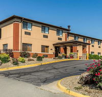 Quality Inn at Collins Road - Tourism House