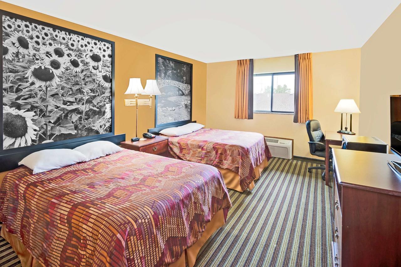Super 8 By Wyndham Iowa Falls - thumb 29