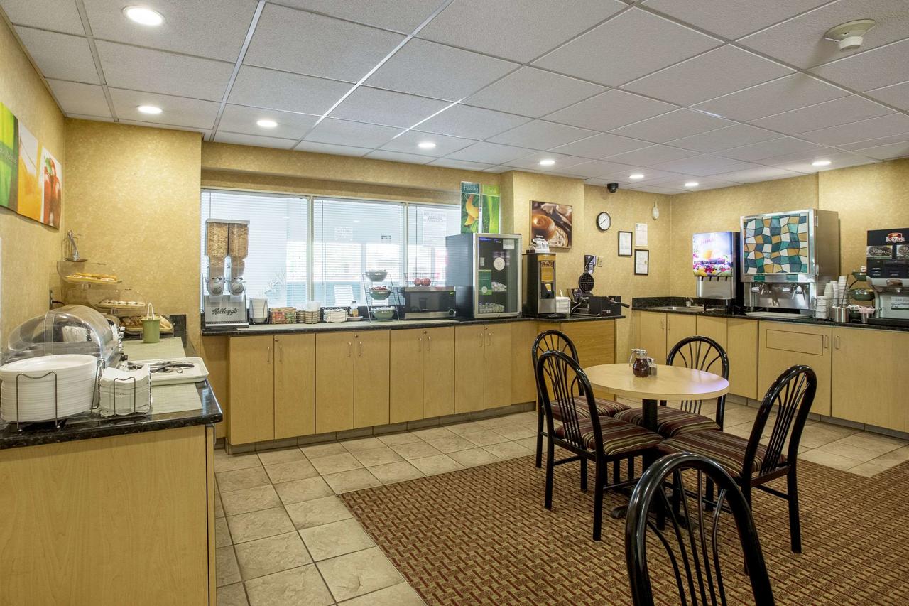 Quality Inn And Suites Council Bluffs - thumb 1