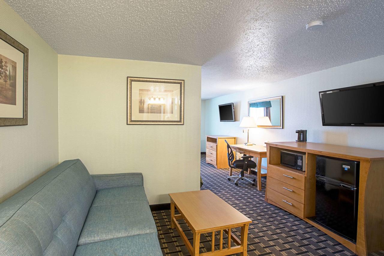 Quality Inn And Suites Council Bluffs - thumb 10