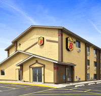 Super 8 by Wyndham Cedar Rapids - Tourism House