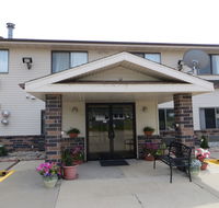 Economy Inn  Suites Cedar Rapids - Tourism House