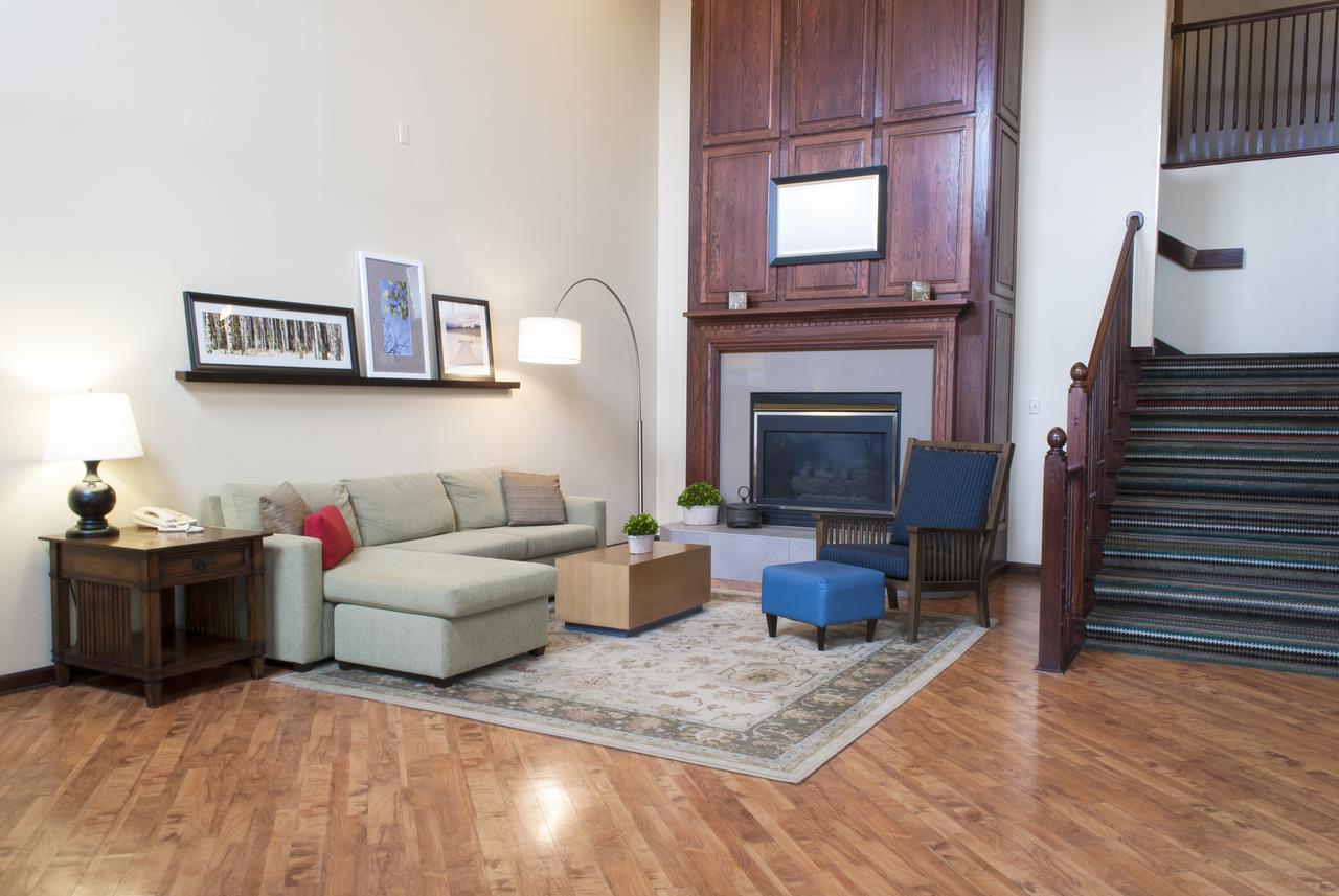 Country Inn & Suites By Radisson, Cedar Falls, IA - thumb 3