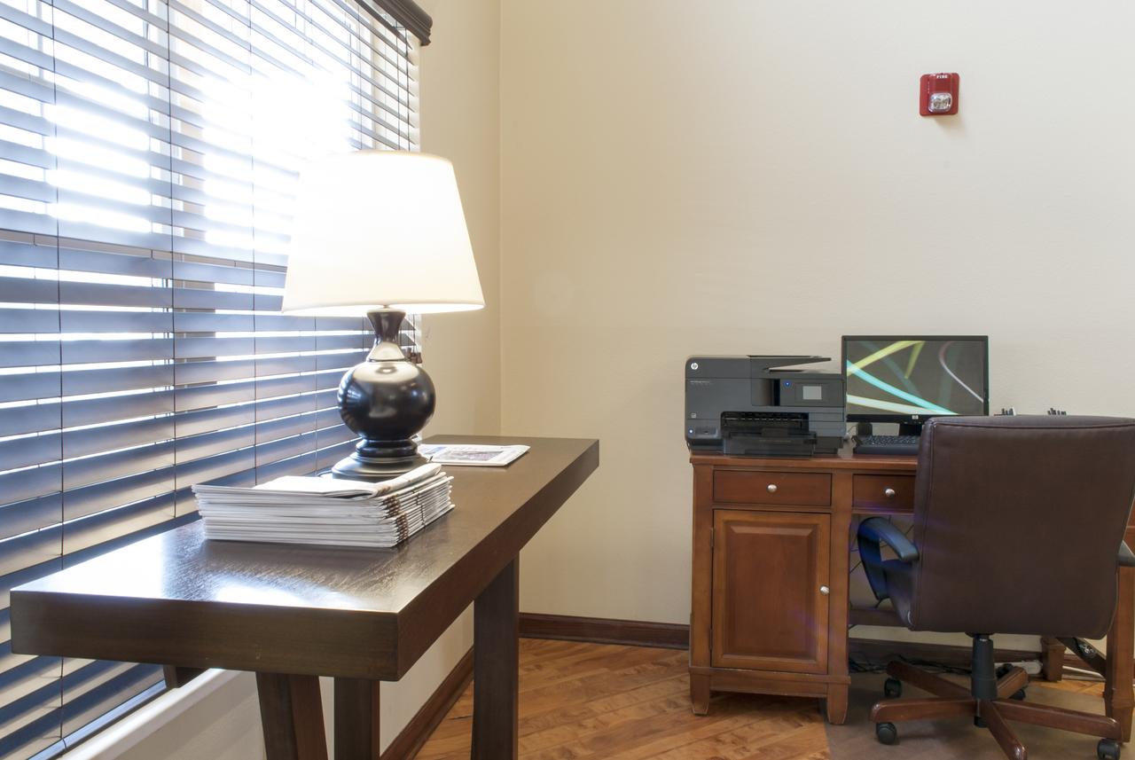 Country Inn & Suites By Radisson, Cedar Falls, IA - thumb 2