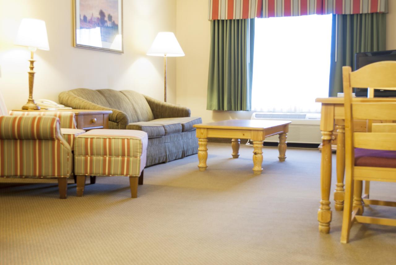 Country Inn & Suites By Radisson, Cedar Falls, IA - thumb 32