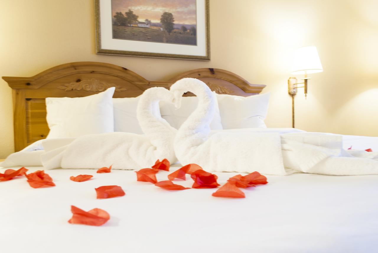 Country Inn & Suites By Radisson, Cedar Falls, IA - thumb 22