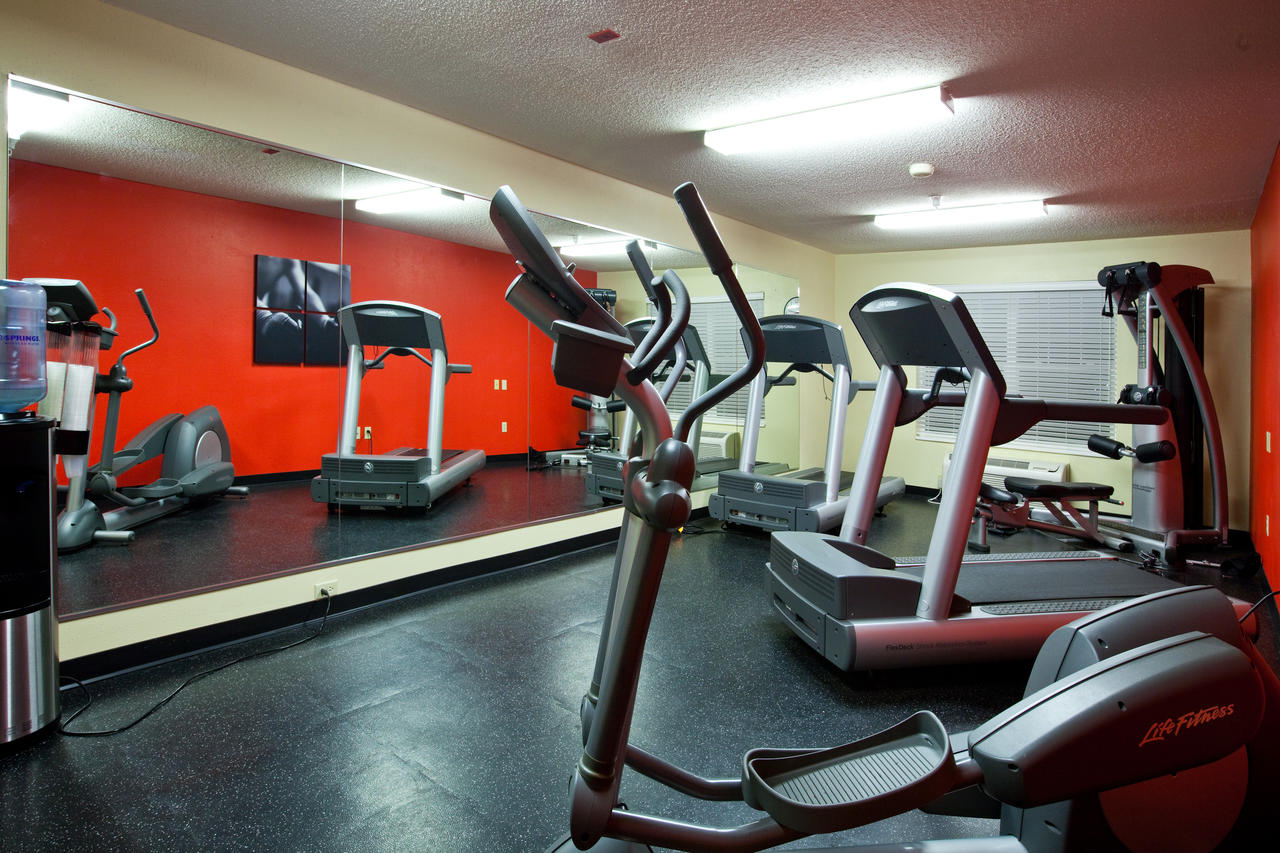 Country Inn & Suites By Radisson, Cedar Falls, IA - thumb 38