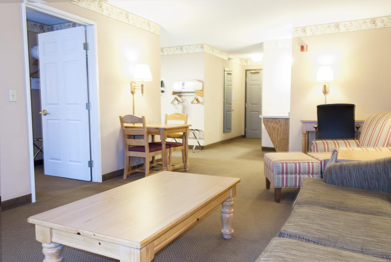 Country Inn & Suites By Radisson, Cedar Falls, IA - thumb 14